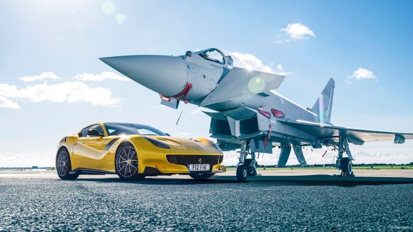 Машина самолет