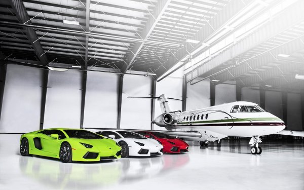 Private Jet Lamborghini