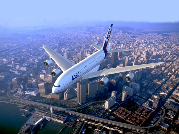 Airbus a380 в воздухе