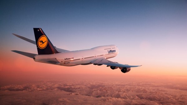 Boeing 747-830 - Lufthansa.