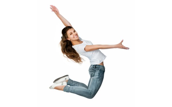 Девушка в прыжке