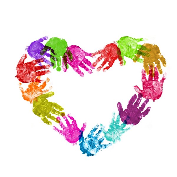 Сердце из ладошек