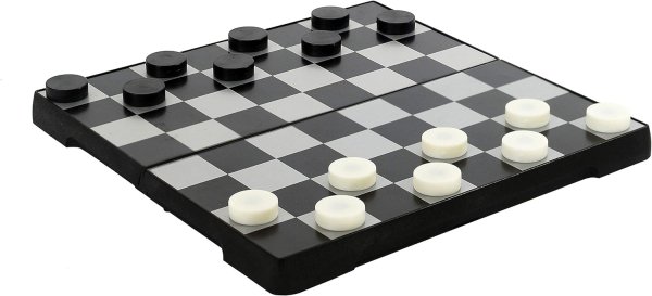 Шашки в полете на белом фоне