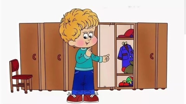 В детском саду у детей порядок в шкафчиках