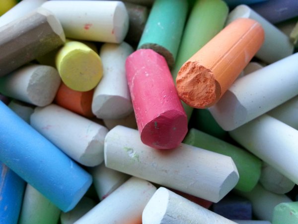 Школьный мелок