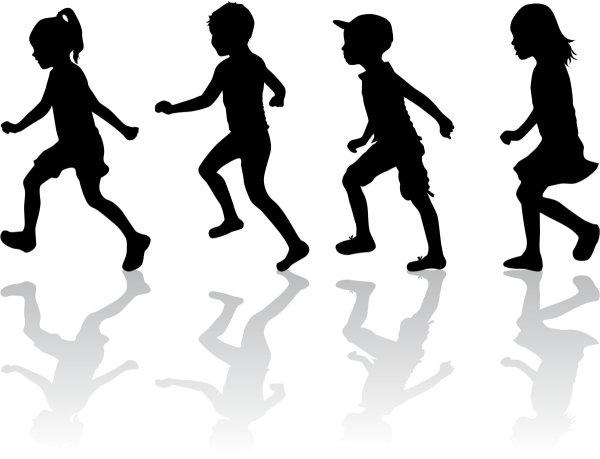 Мальчик бежит силуэт