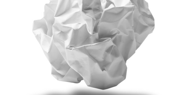 Скомканный лист бумаги