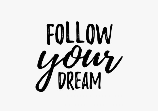 Фон с надписью Мечтай