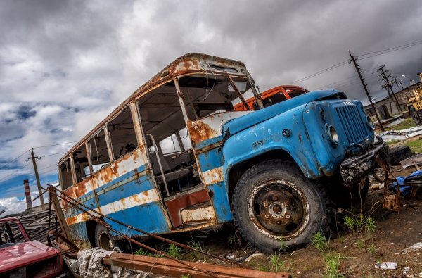 Свалка старых машин
