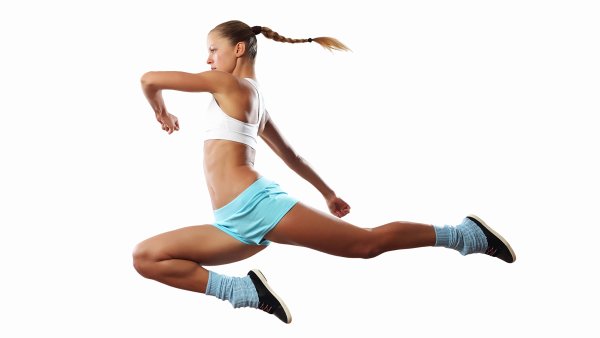 Девушка в прыжке