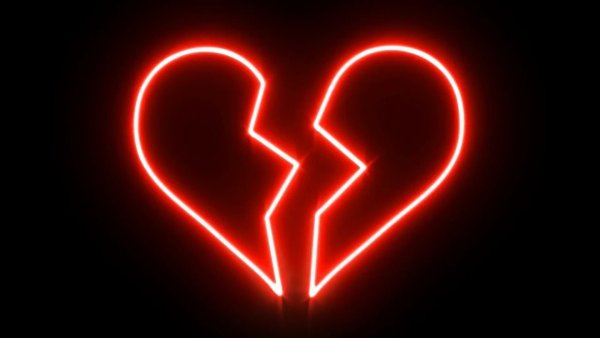 Неоновое разбитое сердце