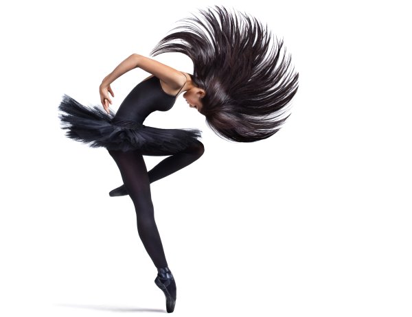 Танцующая девушка