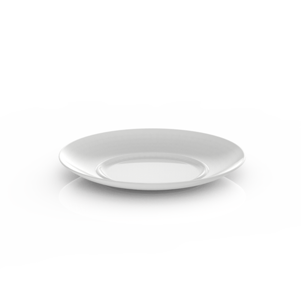 Блюдце на белом фоне