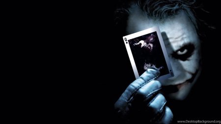 Джокер хит Леджер с картой в руке