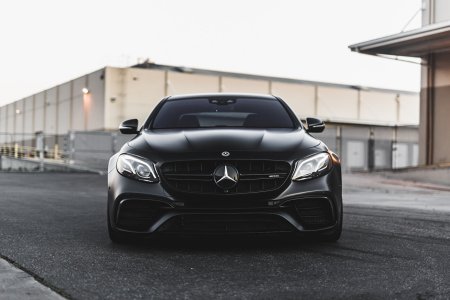 E 63 S AMG черная для рабочего стола