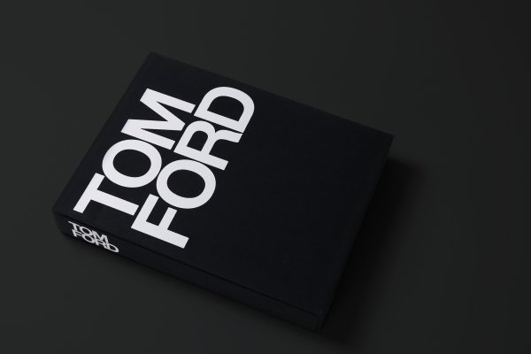 Том форд книга. Tom Ford book. Tom Ford лого. Пакет том Форд. Tom Ford коробка.