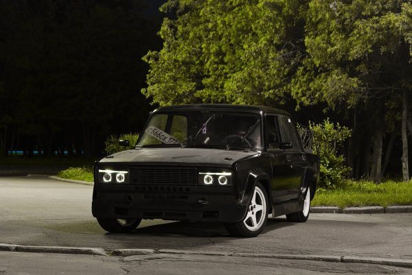 Тюнингованная 2105