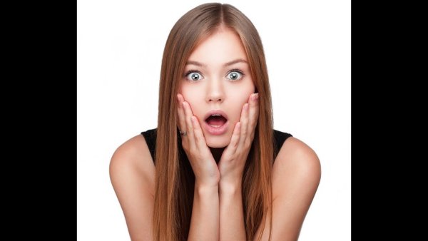 Удивленная девушка