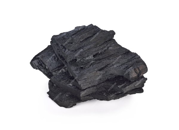 Каменный уголь на белом фоне