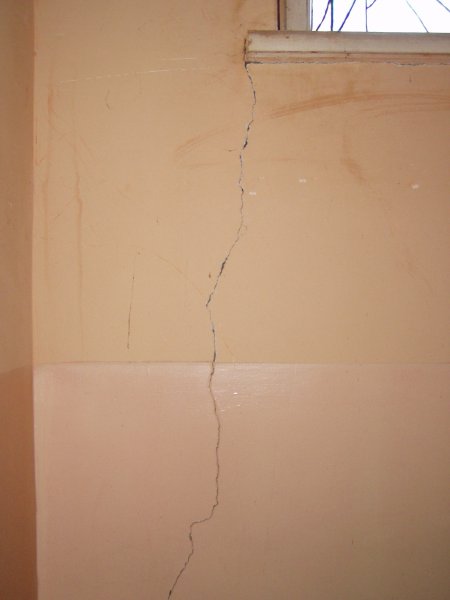 Трещина в квартире