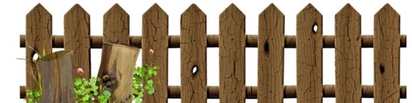 Деревенский забор на белом фоне