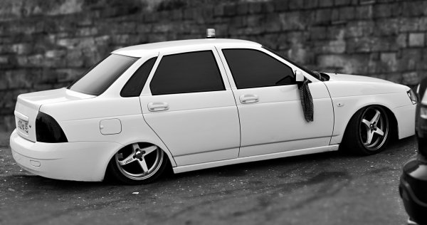 Лада Приора заниженная