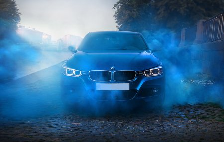 BMW неоновая м5
