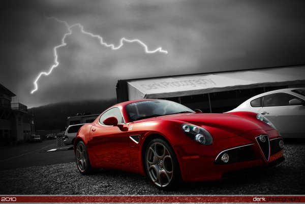 Машина красная злая