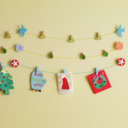 Стенд для рисунков на прищепках