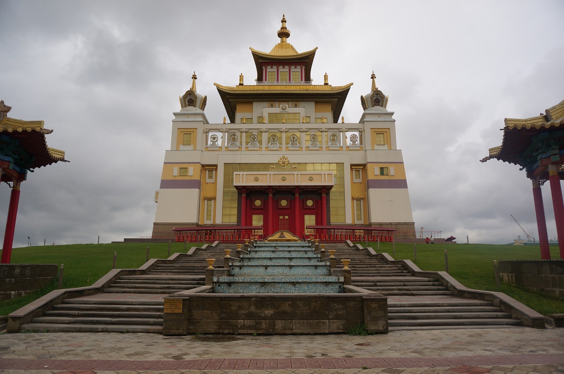 Храм Будды в Казахстане \