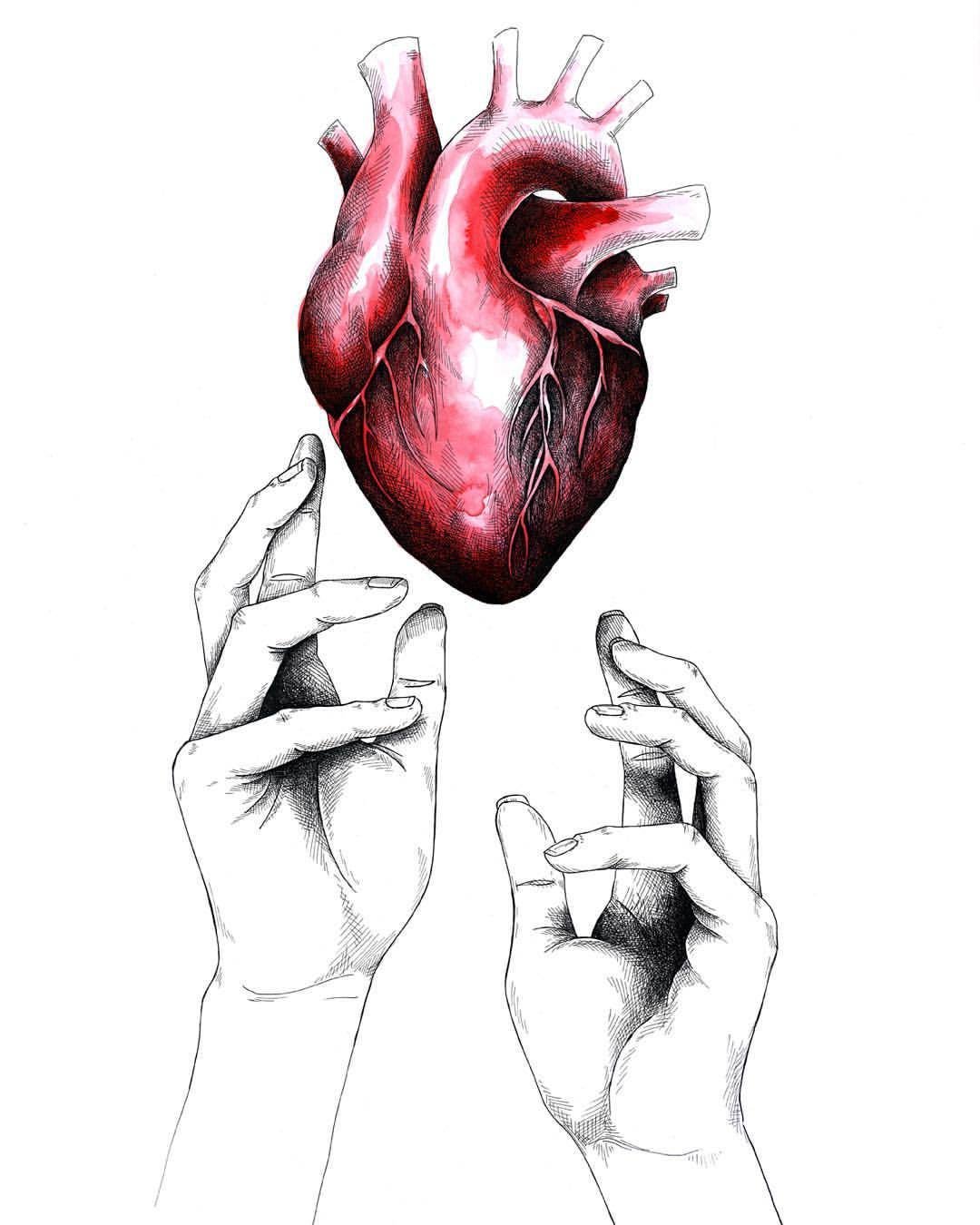 Найти живое сердце. Сердце арт. Человеческое сердце в руке. Человеческонсердце в руке.