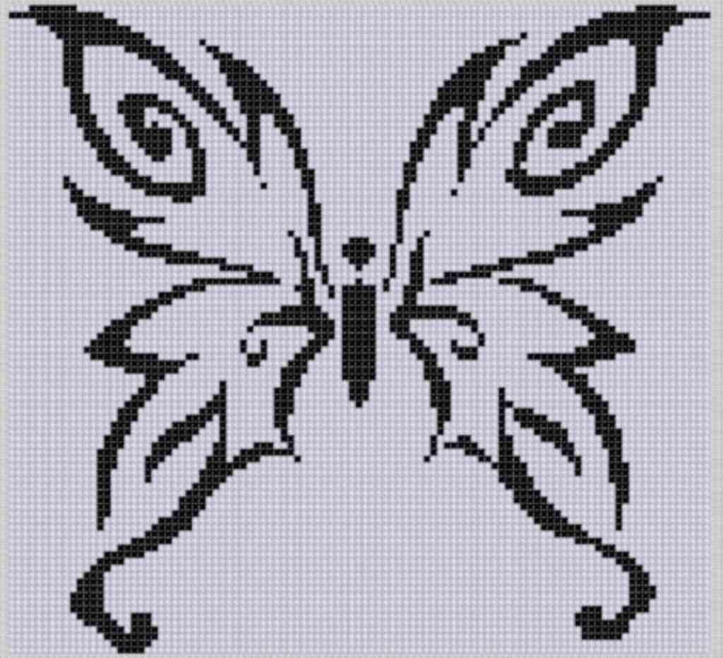 Монохромная вышивка крестом бабочки