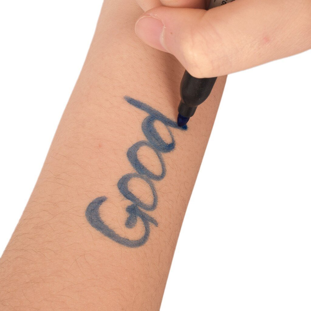 Татуировки маркером на руке