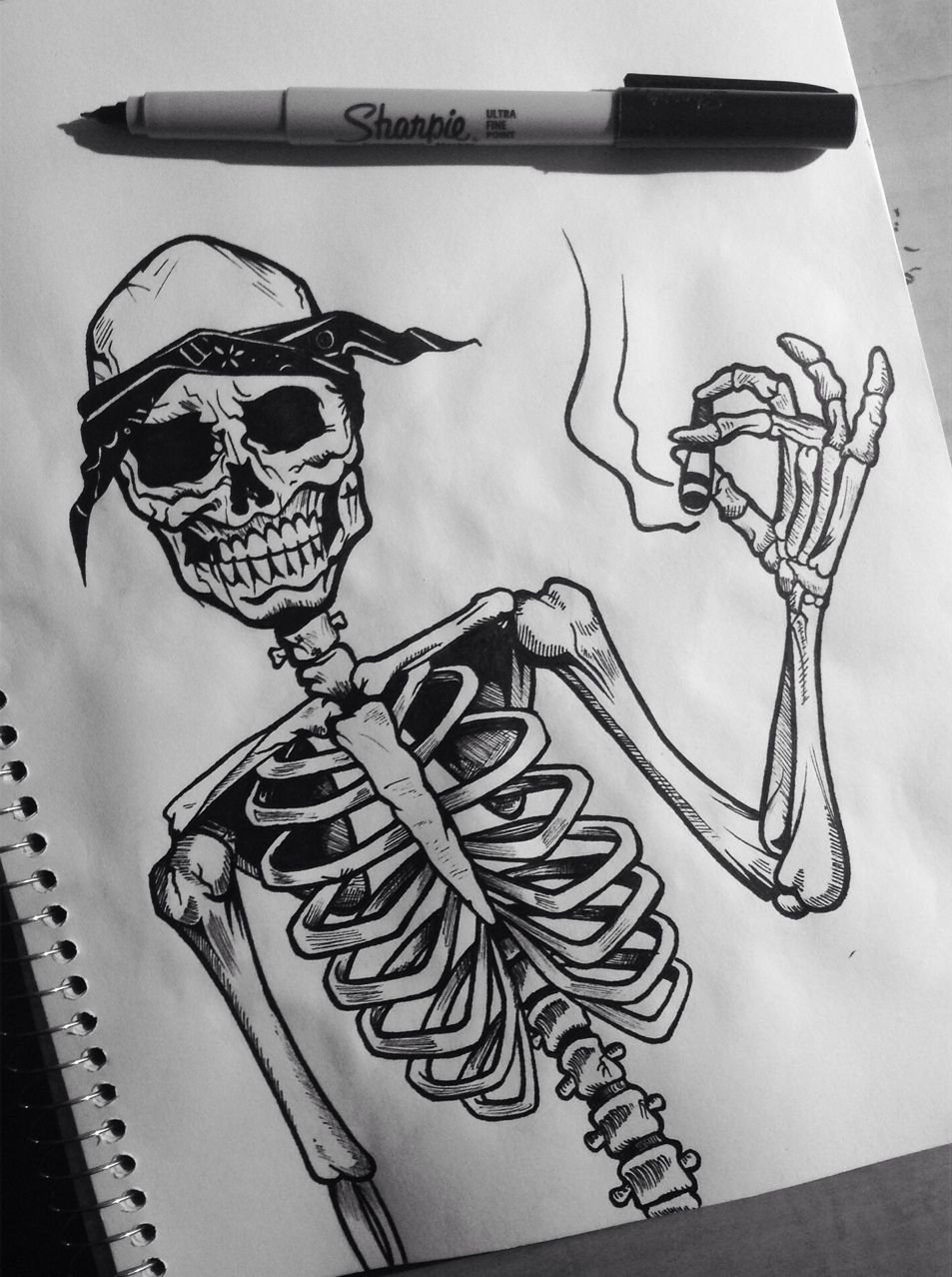 Скелет рисунок карандашом