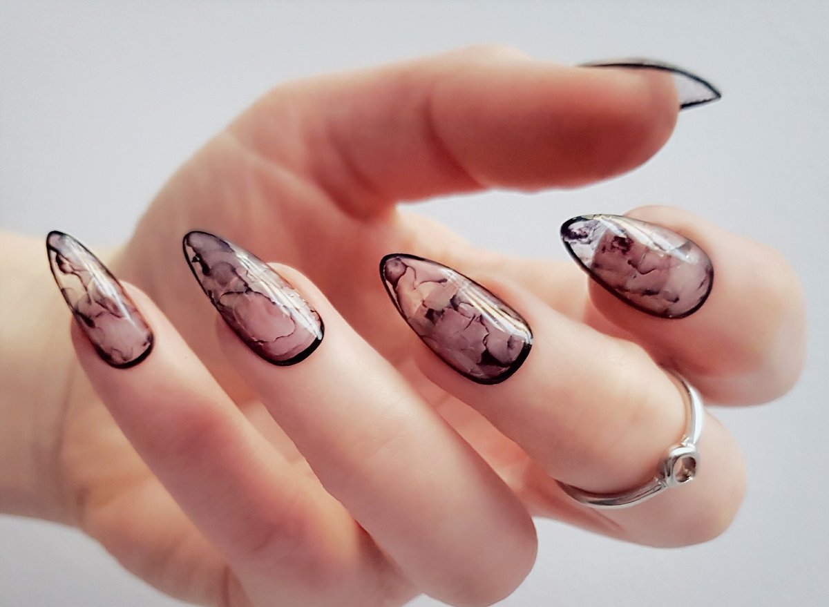 Прозрачные ногти дизайн