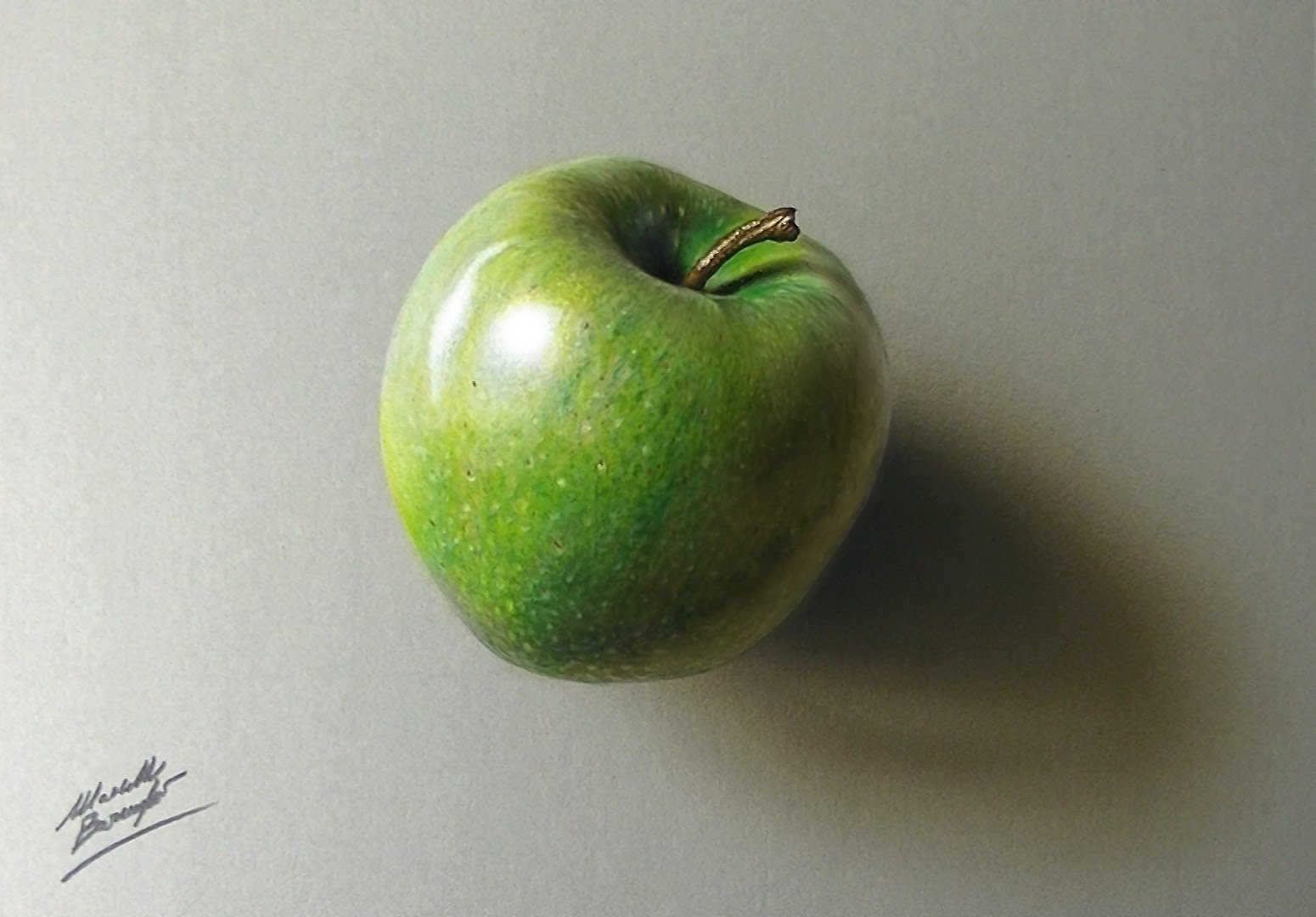 Реалистичное яблоко