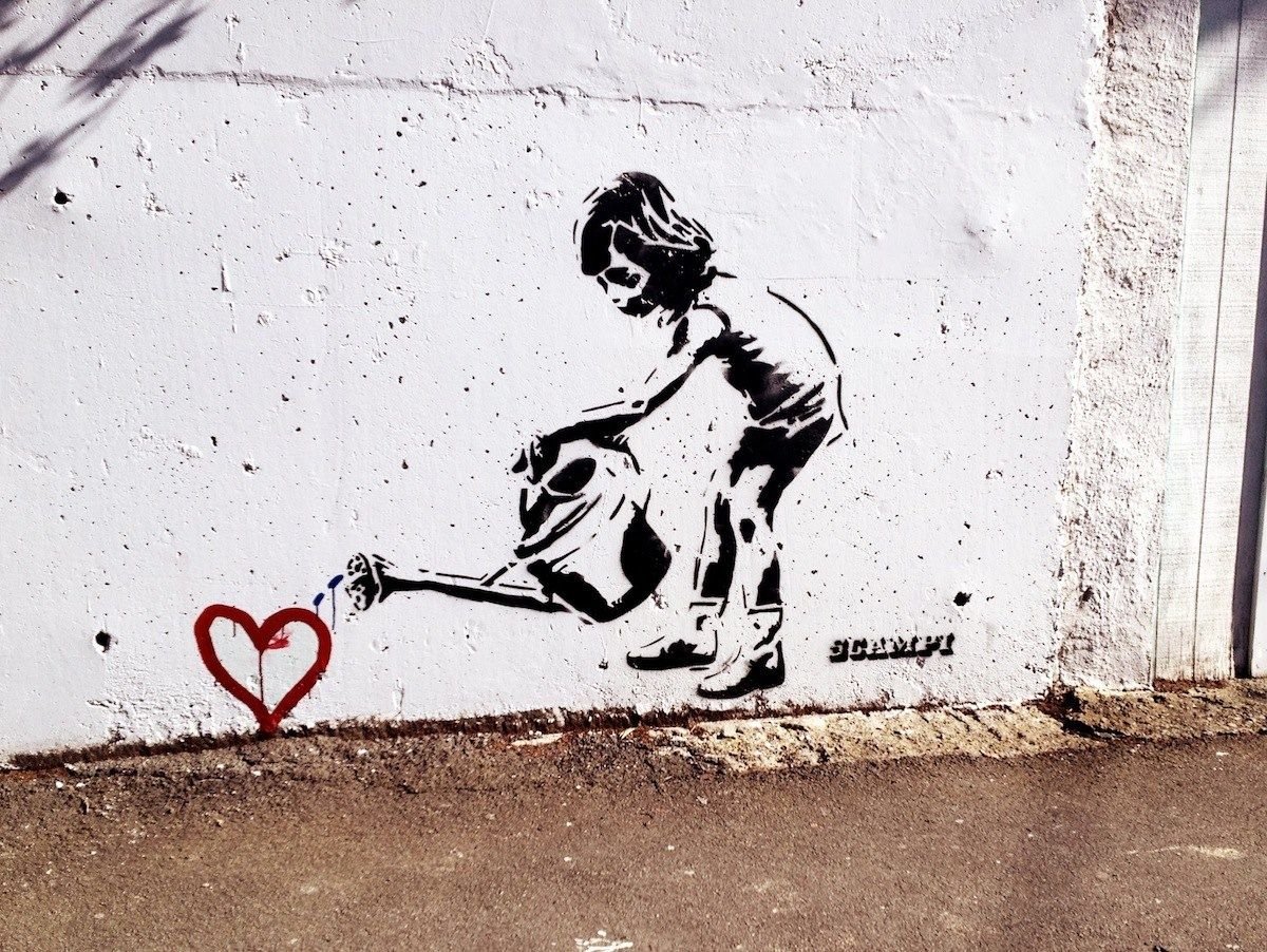 Граффити Бэнкси любовь