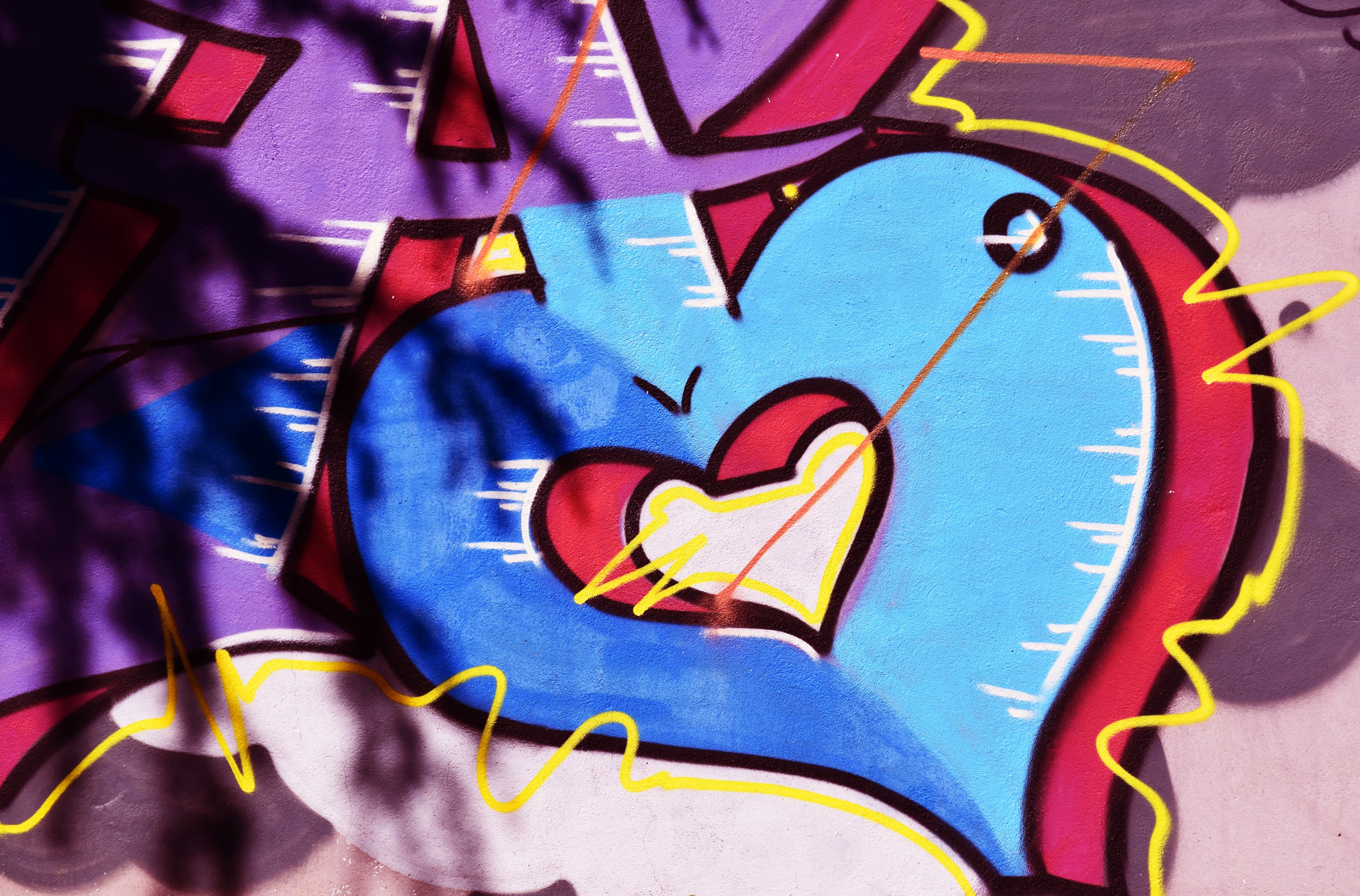 Красивое сердечко граффити