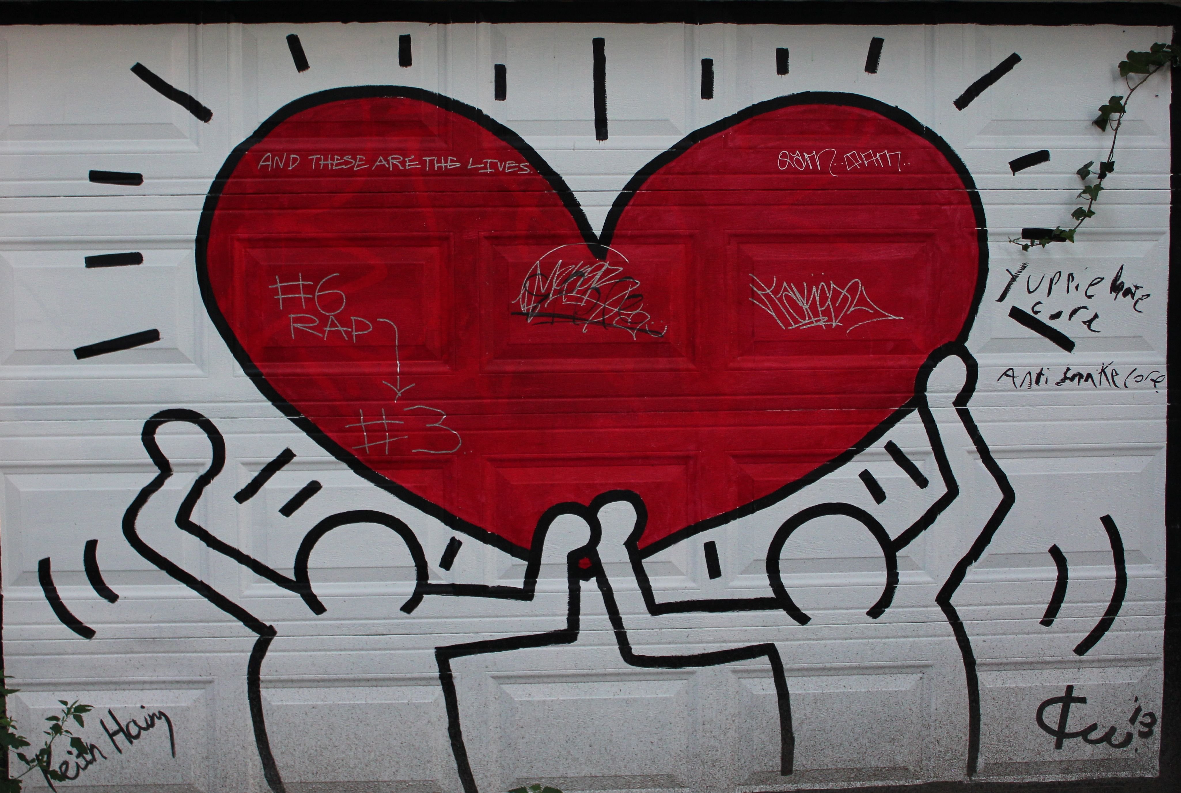 Граффити в виде сердца