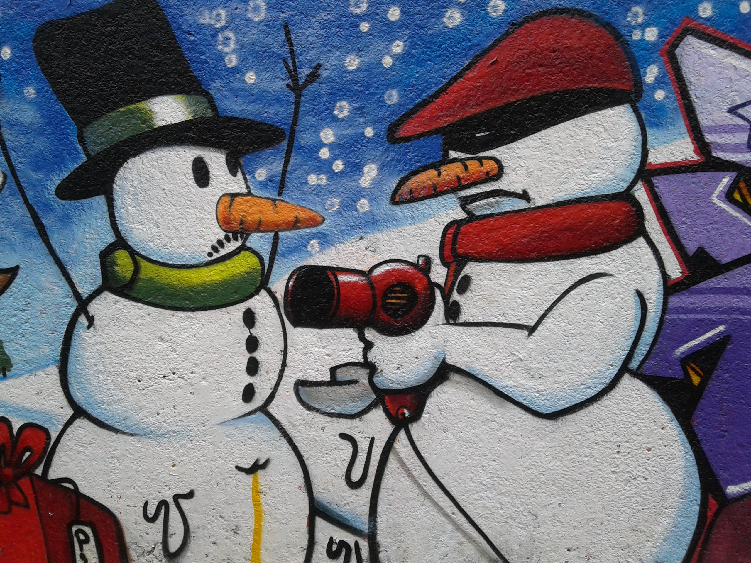 Снеговик граффити