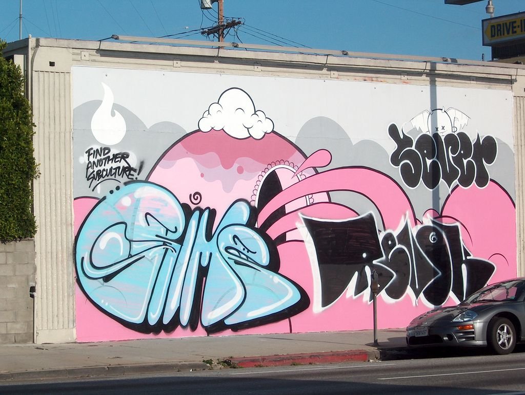 Розовое граффити