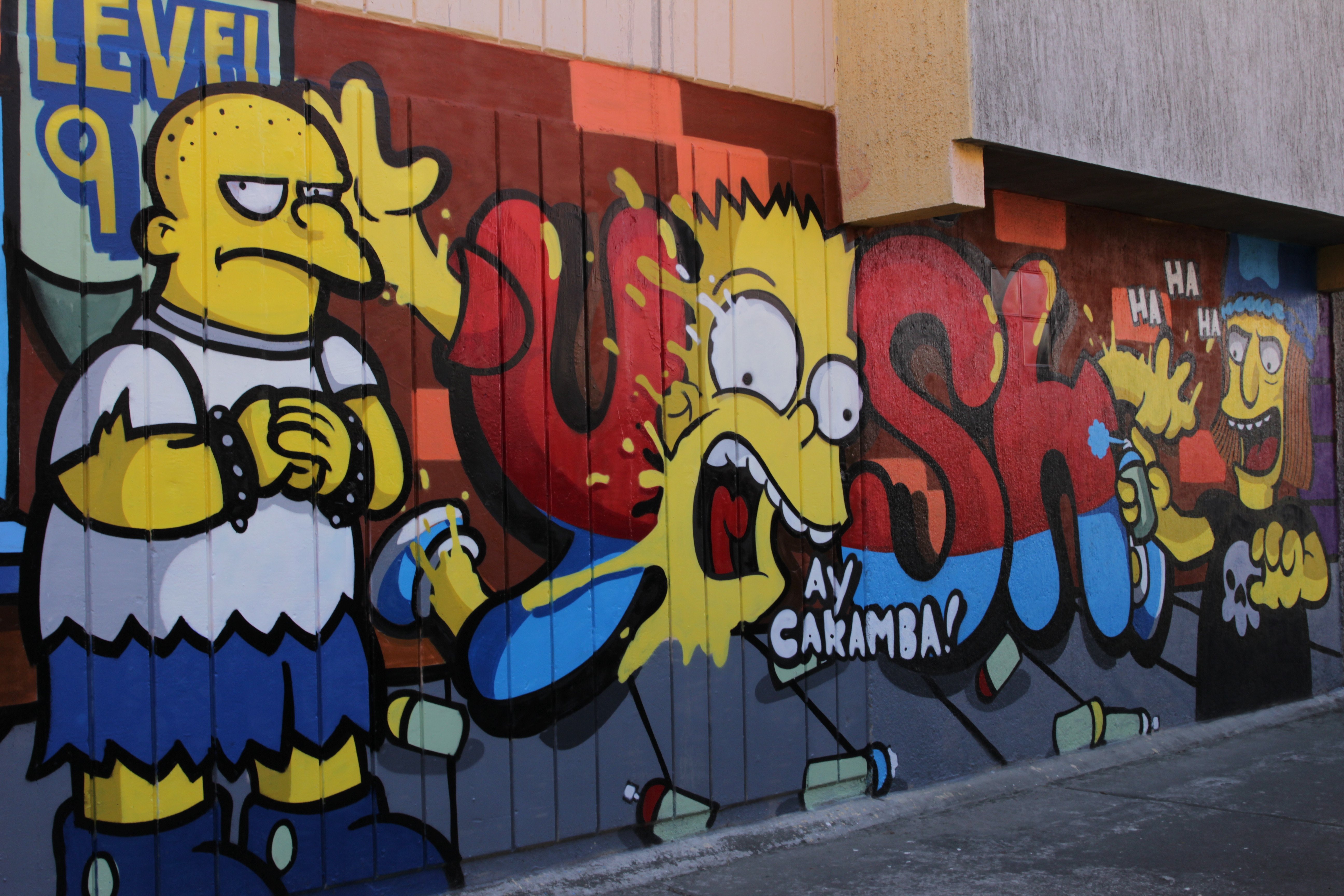 Граффити симпсоны на стене