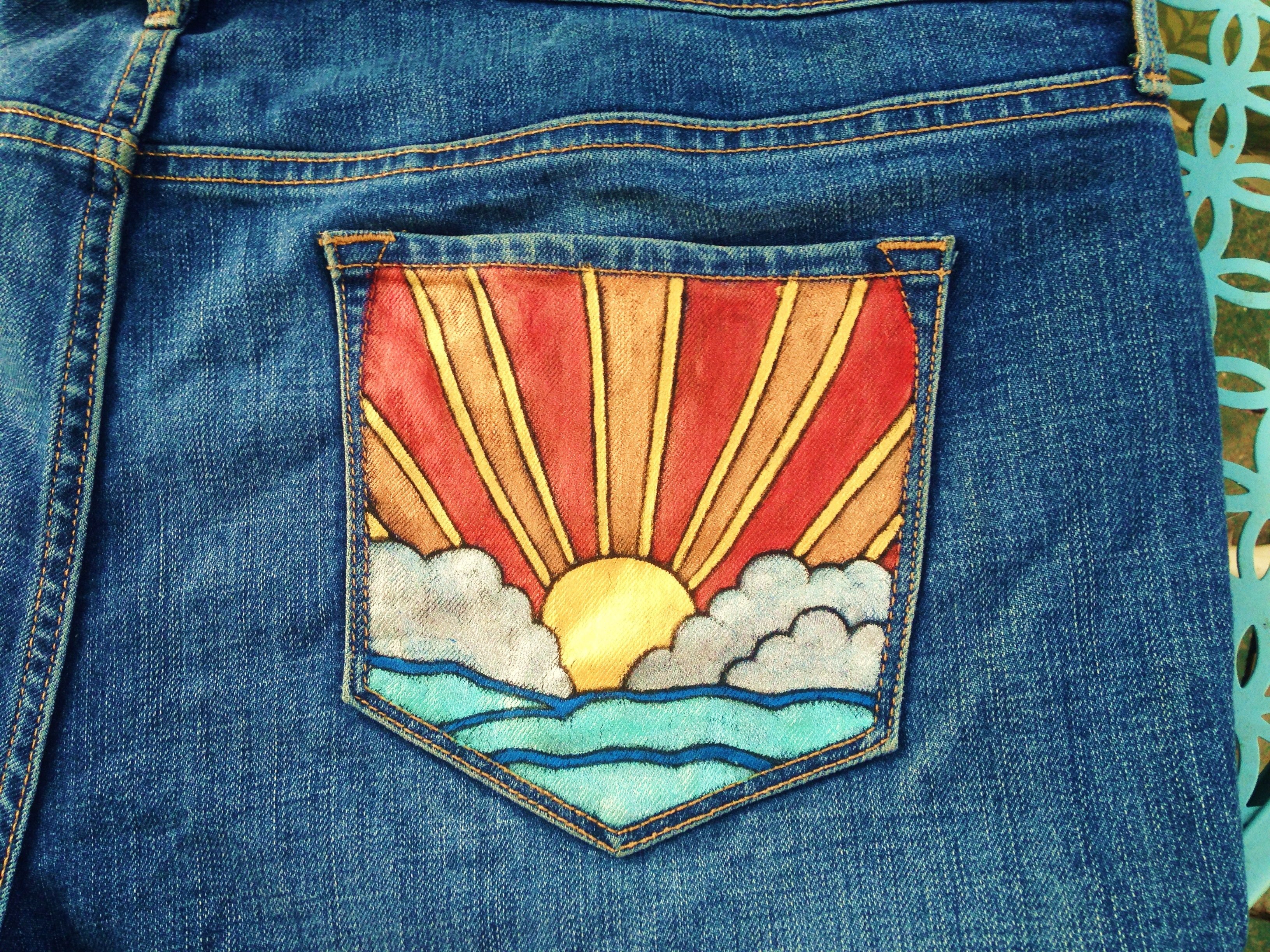 Рисунок на кармане джинс