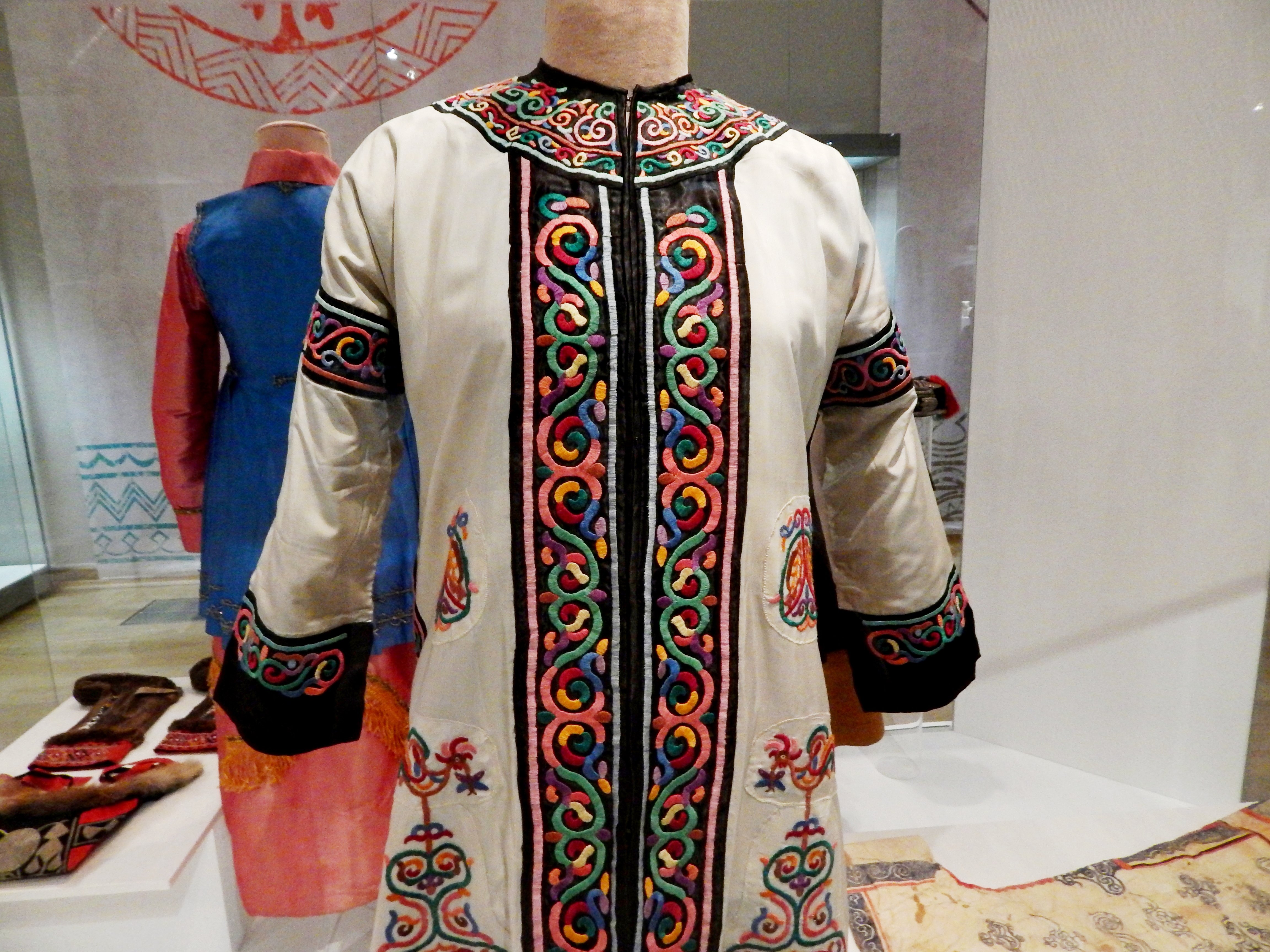 Орнамент русского костюма