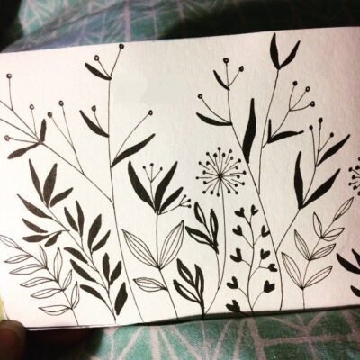 Узоры фломастером на бумаге