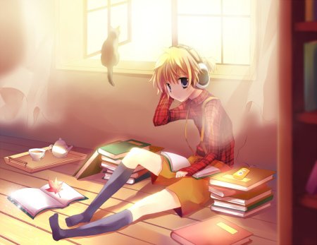 Девушка блондинка с книгой арт