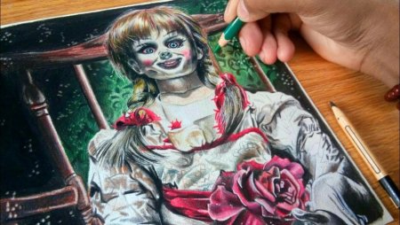 Раскраска Чакки Анабель
