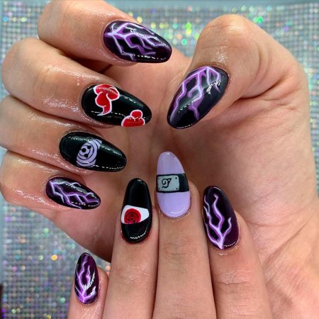 Маникюр Токийский гуль