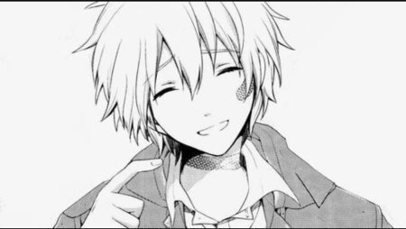 Аниме парень улыбается с закрытыми глазами