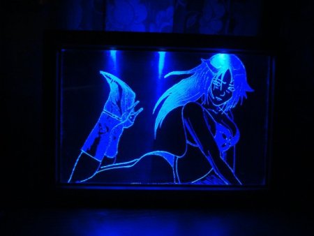 Гравировка на стекле с подсветкой